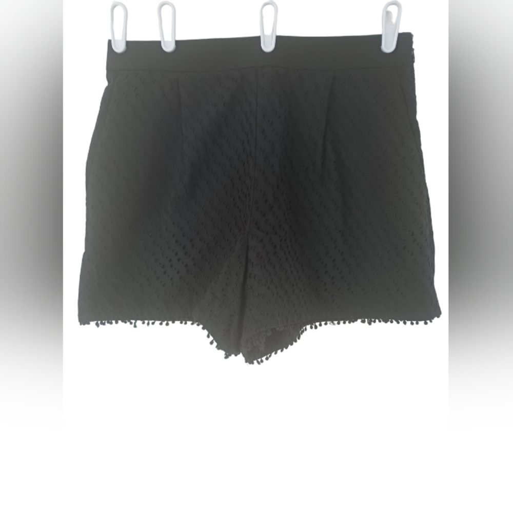 Woman's Ann Taylor casual fringe summer shorts size 6